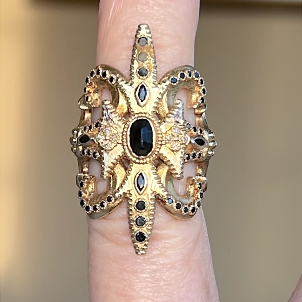18k Gold diamond and sapphire Fleur-de-Lis Ring - Picture 15 of 17